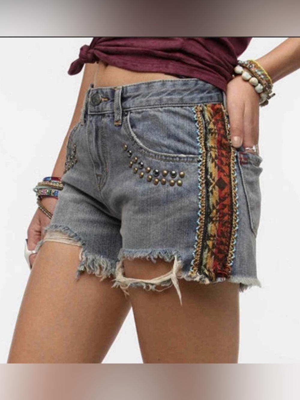 BDG Mid-Rise Freja Vintage Fit Distressed Boho Jean Shorts Women’s Size 27